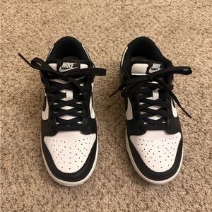 Nike Dunk Low Pandas